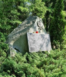 Pomnik upamiętniający walkę o Zdbice żołnierzy 12 i 16 Pułków Piechoty